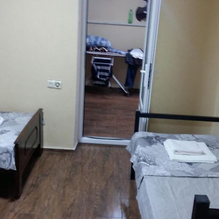 Guest House Kldiashvili Batumi Ngoại thất bức ảnh