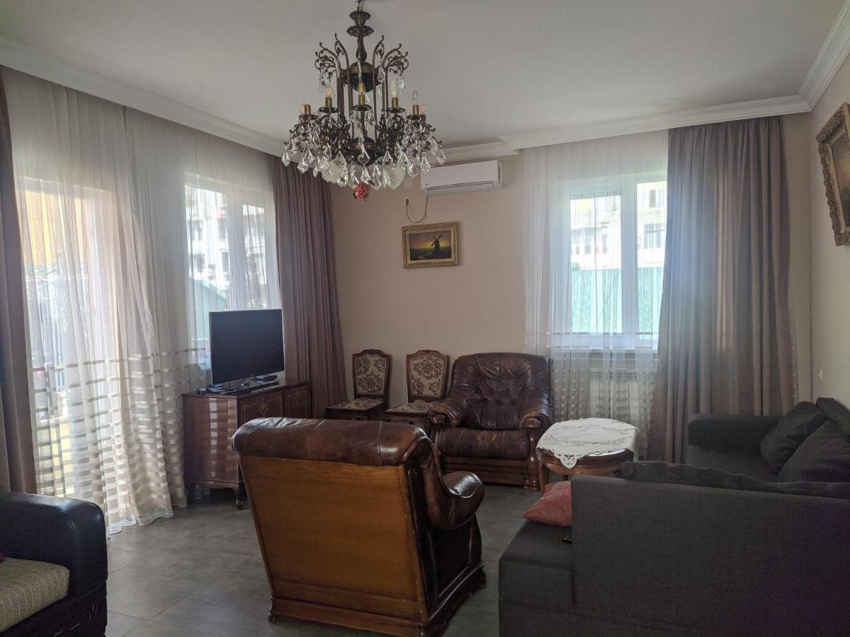 Guest House Kldiashvili Batumi Ngoại thất bức ảnh