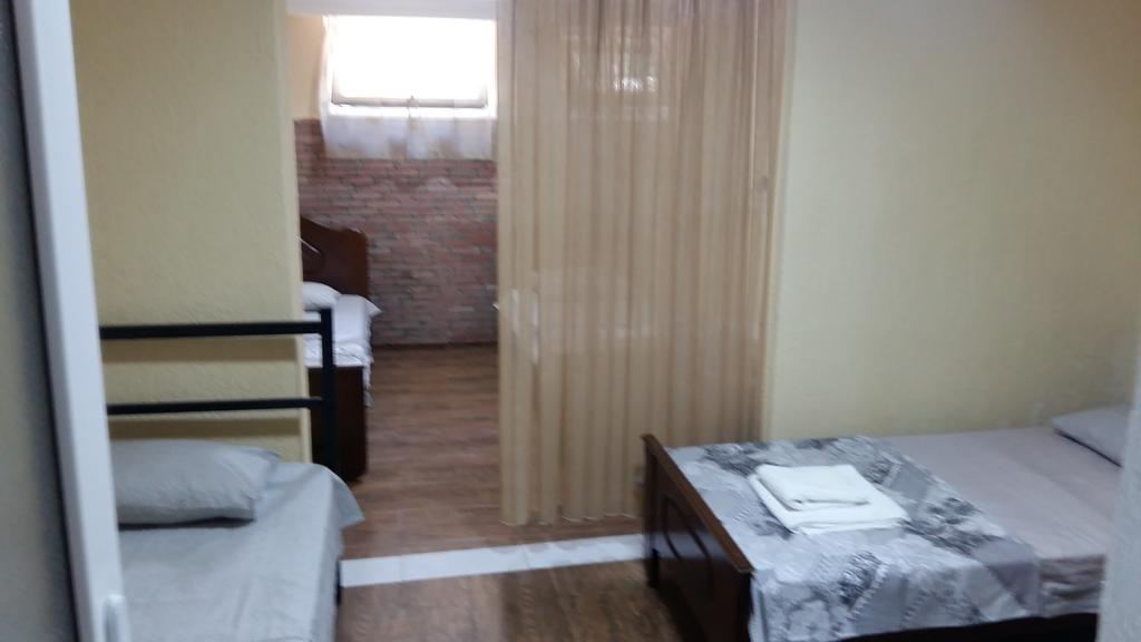 Guest House Kldiashvili Batumi Ngoại thất bức ảnh